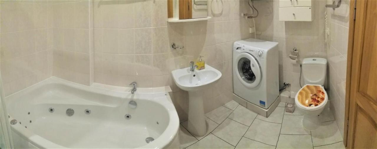 Apartaments Near Svyturio Arena Klaipėda Buitenkant foto